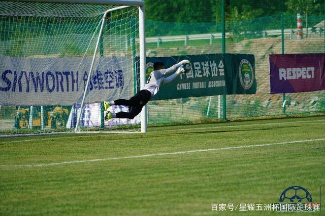 库里遭遇左腓骨扭伤 将缺席此后两战周六复查