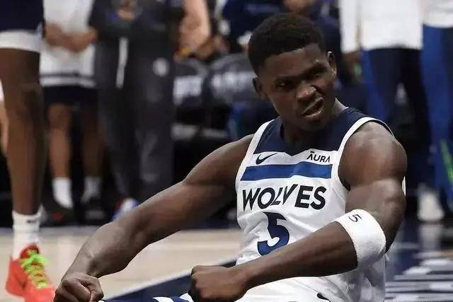 欧冠-萨拉赫点射制胜 利物浦6连胜提前晋级16强