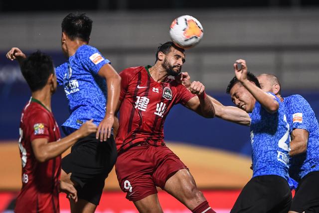 英联杯-伊萨克破门戈登建功 阿森纳0-2纽卡斯尔